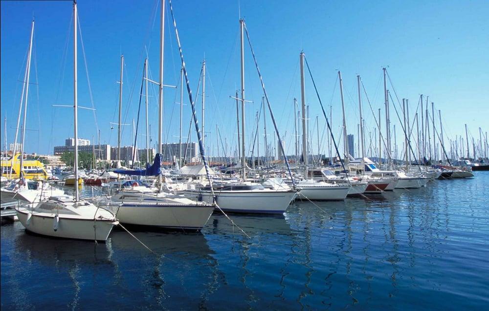 Ibis Toulon La Seyne Sur Mer Екстер'єр фото