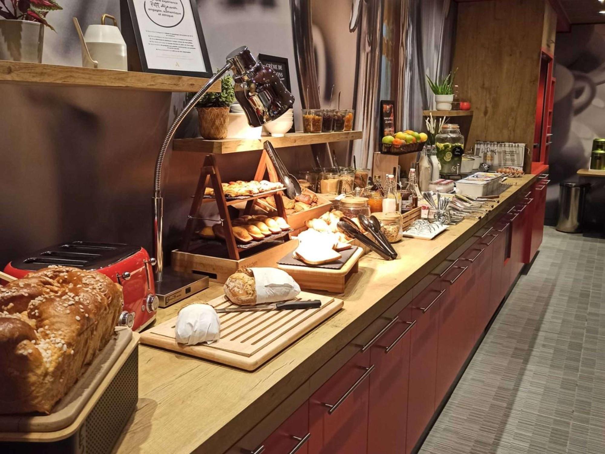 Ibis Toulon La Seyne Sur Mer Екстер'єр фото