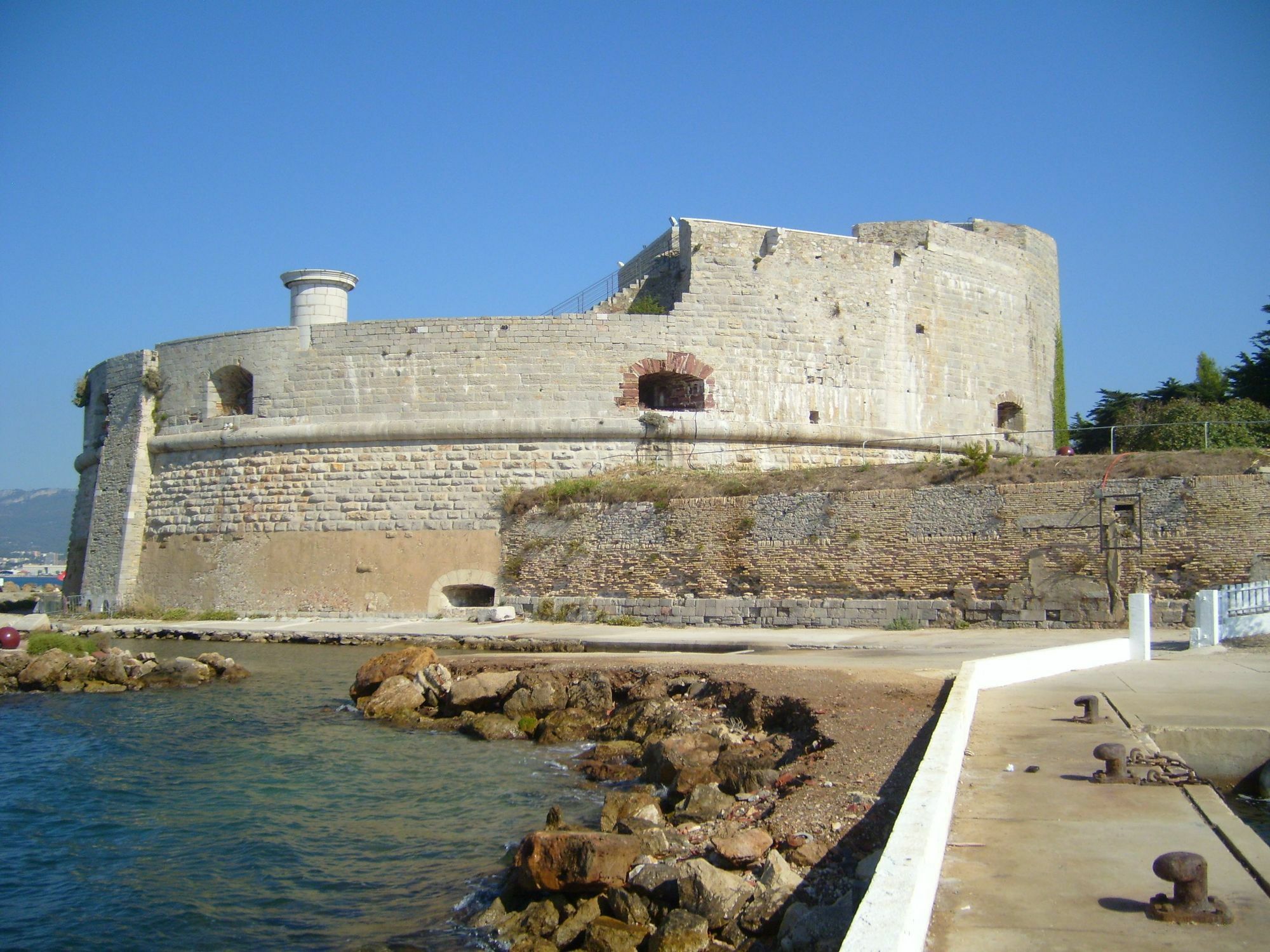 Ibis Toulon La Seyne Sur Mer Екстер'єр фото